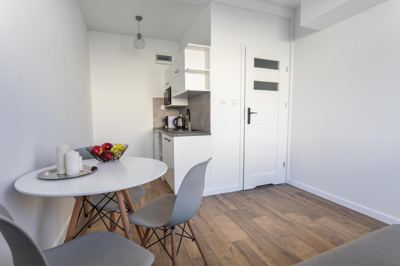 Apartamenty Dworcowa Zielona Góra Exteriör bild